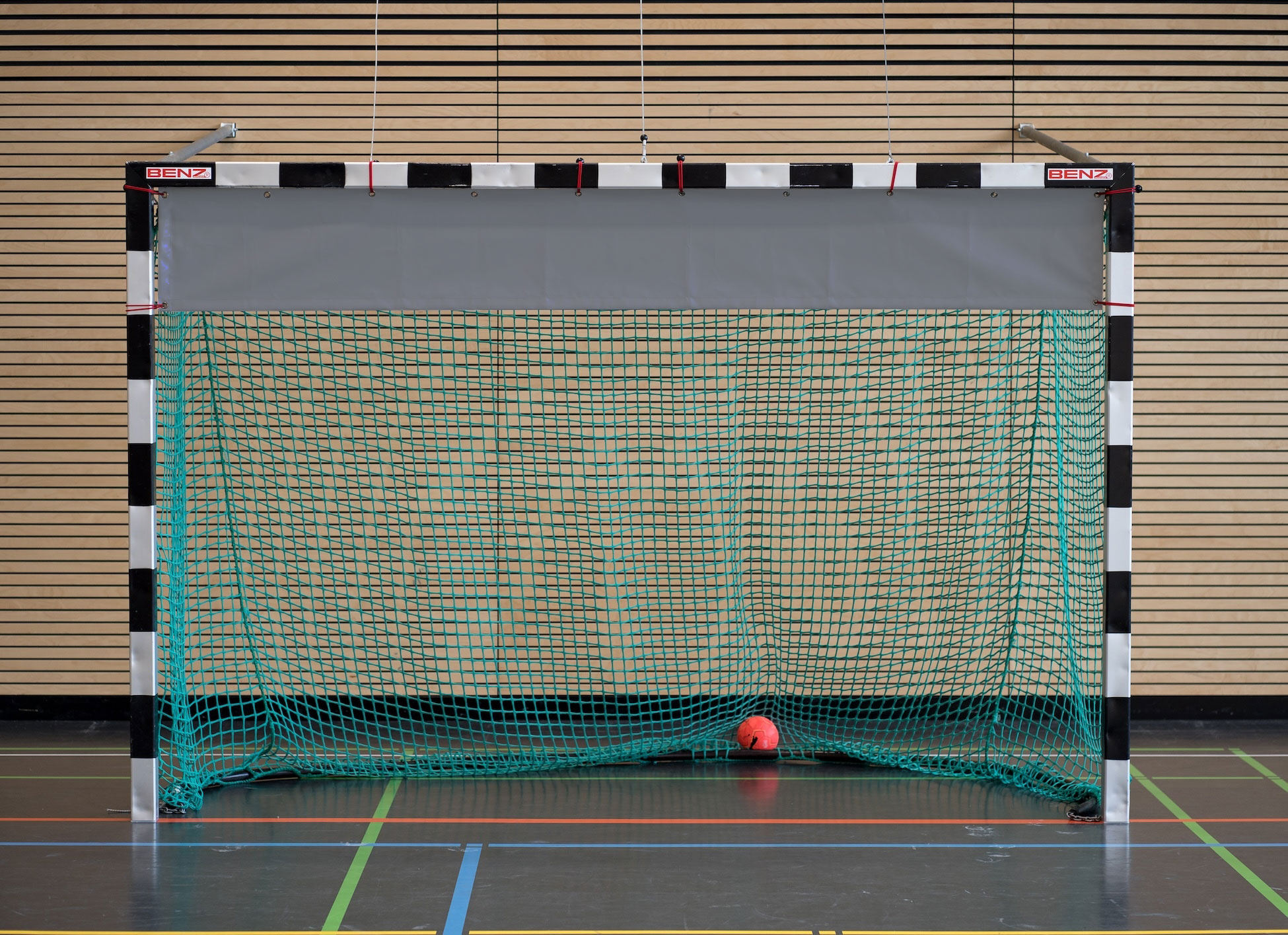 Goal-Downsizer (Torverkleinerer) für Handballtor / ca. 298x39 cm / LKW Plane (650 g/qm) - Alugrau