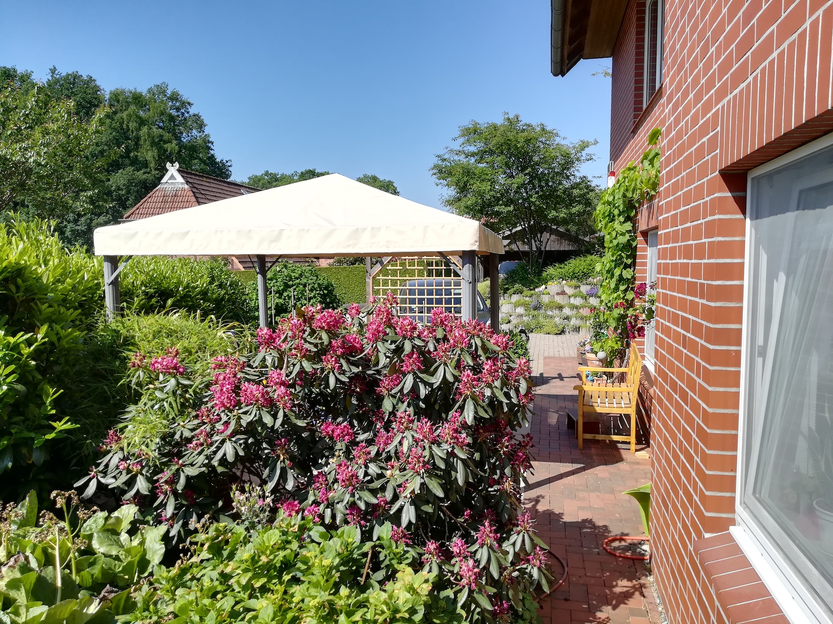 Pavillondach nach Maß aus LKW-Plane