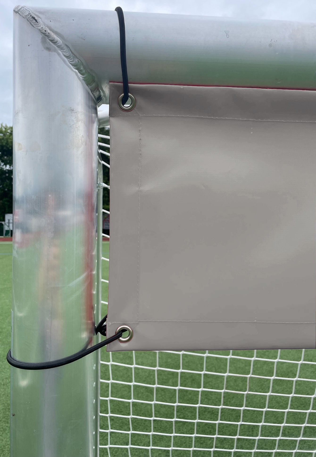Goal-Downsizer (Torverkleinerer) für Jugendfussballtor / ca. 495x33 cm / LKW Plane (650 g/qm) - Hellgrau
