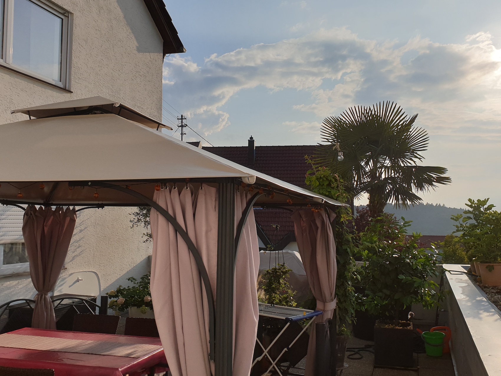 Pavillondach nach Maß aus LKW-Plane