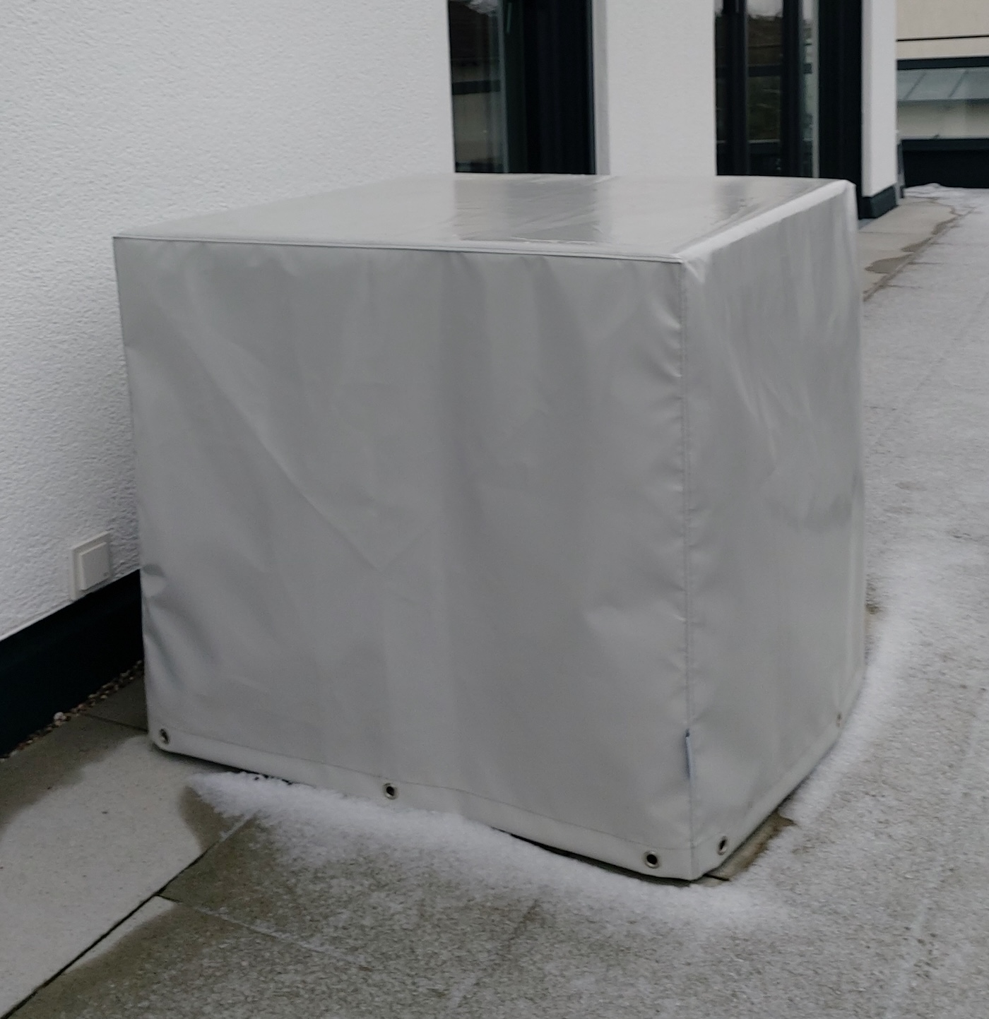 Rechteckige Abdeckhaube nach Maßanfertigung